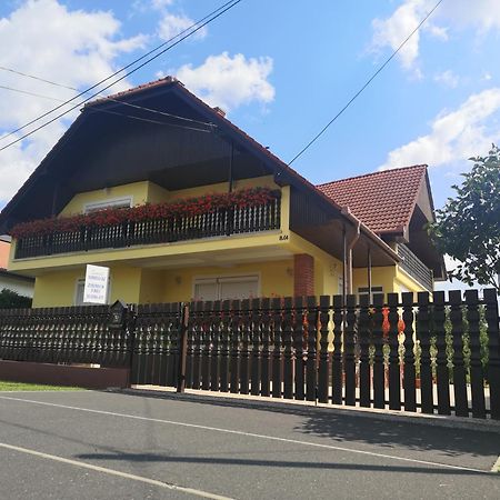 Zsuzsi Vendeghaz Hotell Zalaegerszeg Exteriör bild