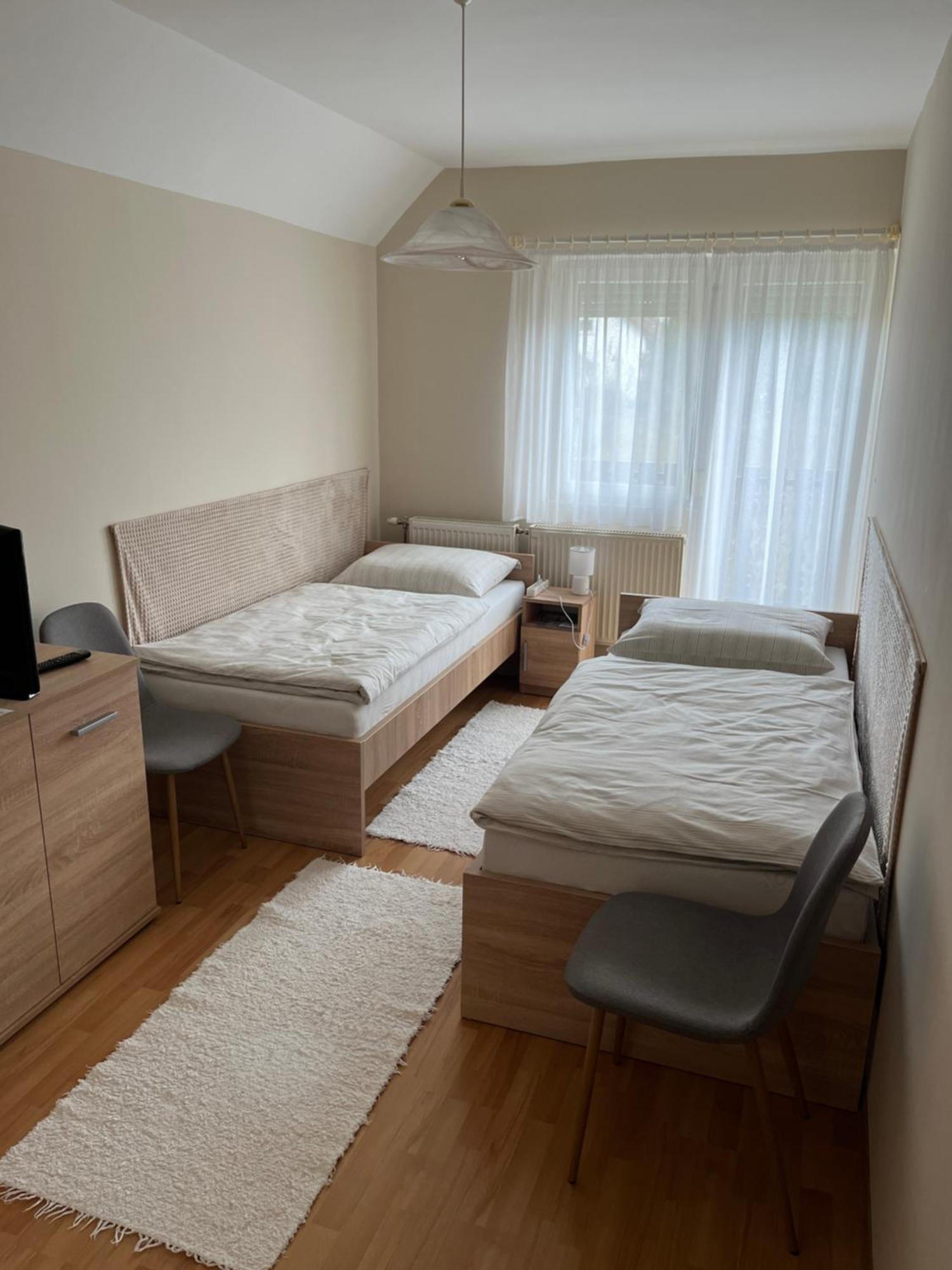 Zsuzsi Vendeghaz Hotell Zalaegerszeg Exteriör bild