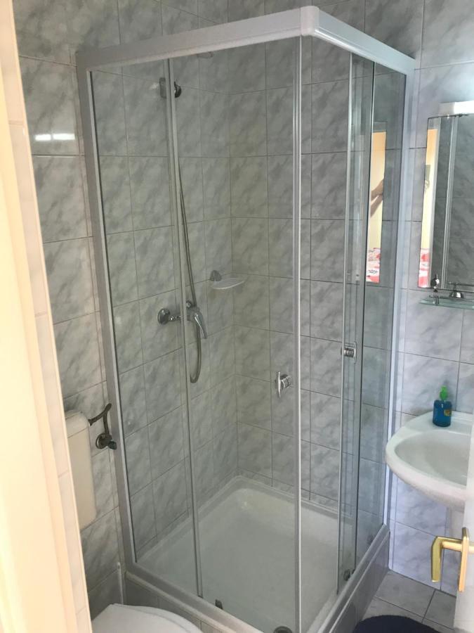 Zsuzsi Vendeghaz Hotell Zalaegerszeg Exteriör bild